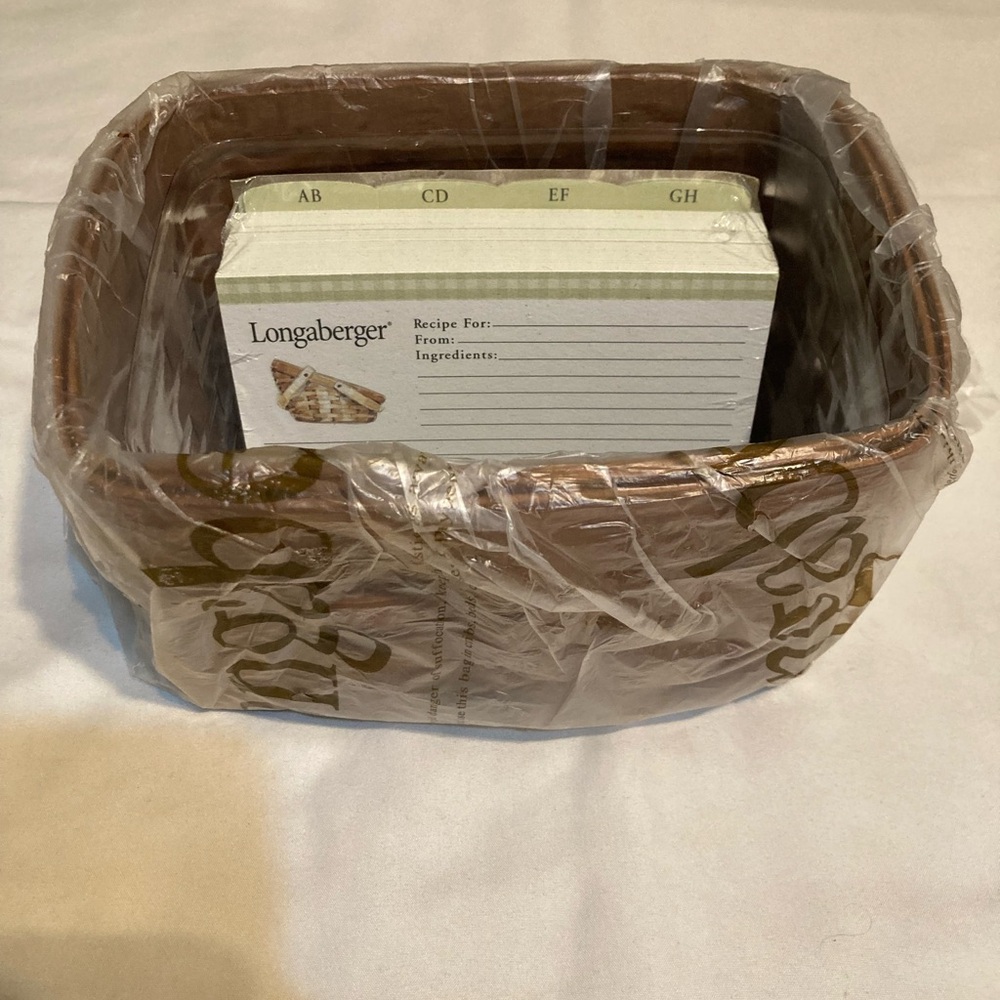 Longaberger Recipe Basket - with plastic protector & recipe cards - brand new